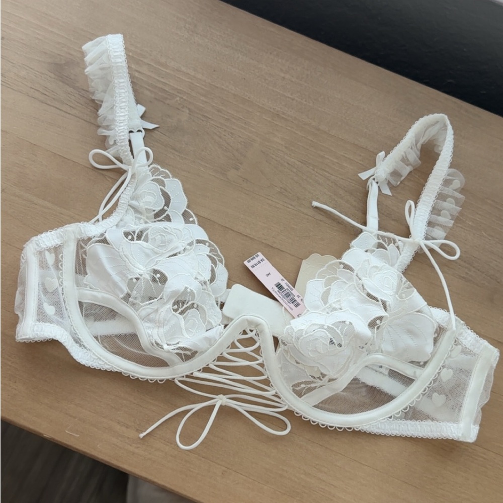 SOLD** For Love And Lemons White Lace Lingerie Set - Picture 2 of 10